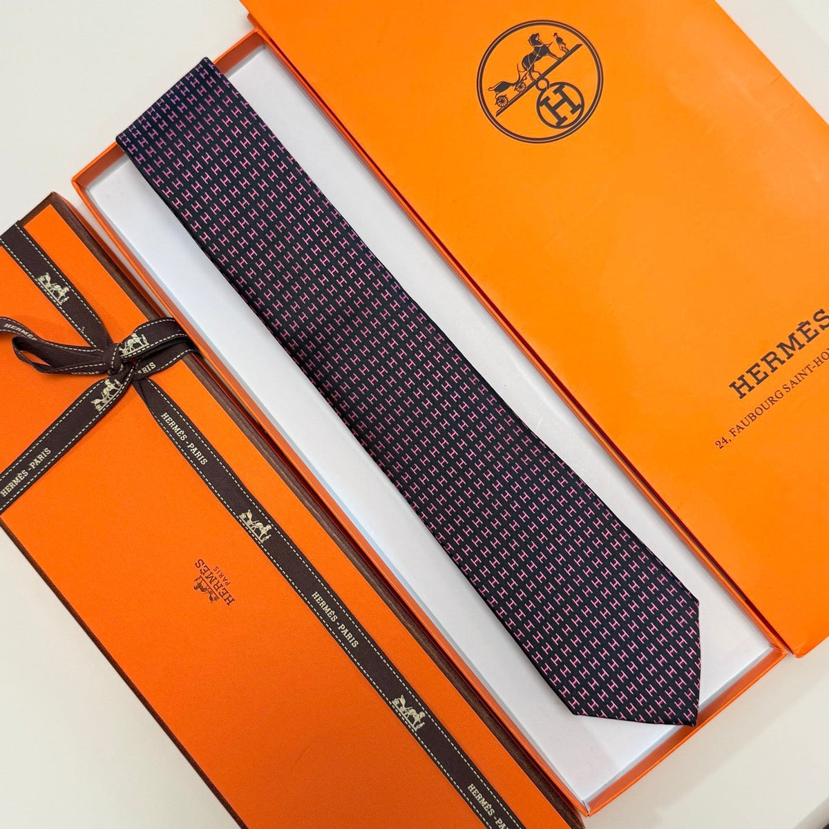 Hermes Style Men's Micro H Jacquard Silk Tie