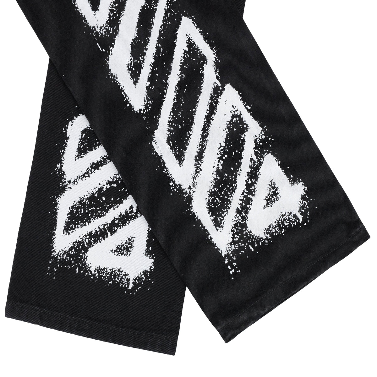 Black Spray Diag Jeans