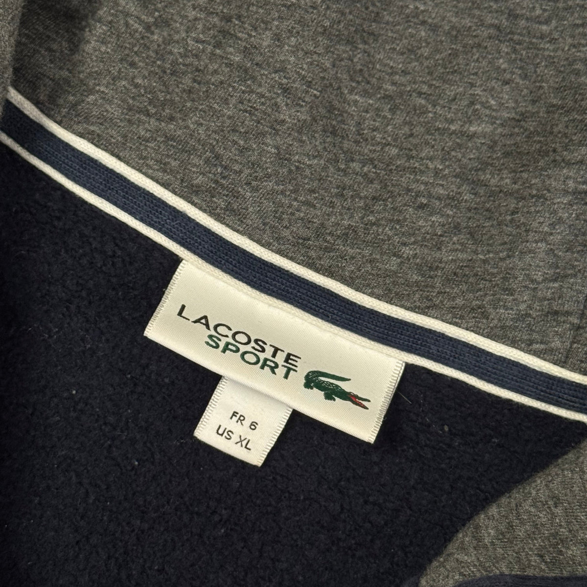 Lacoste Hoodie (XL)