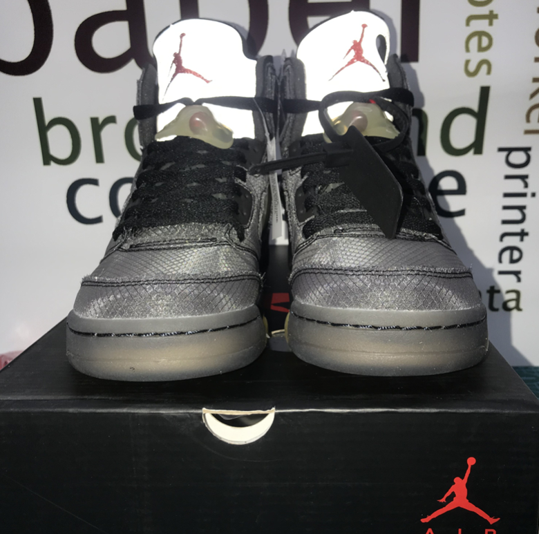 Off-White x Air Jordan 5 Retro “Black Metallic”