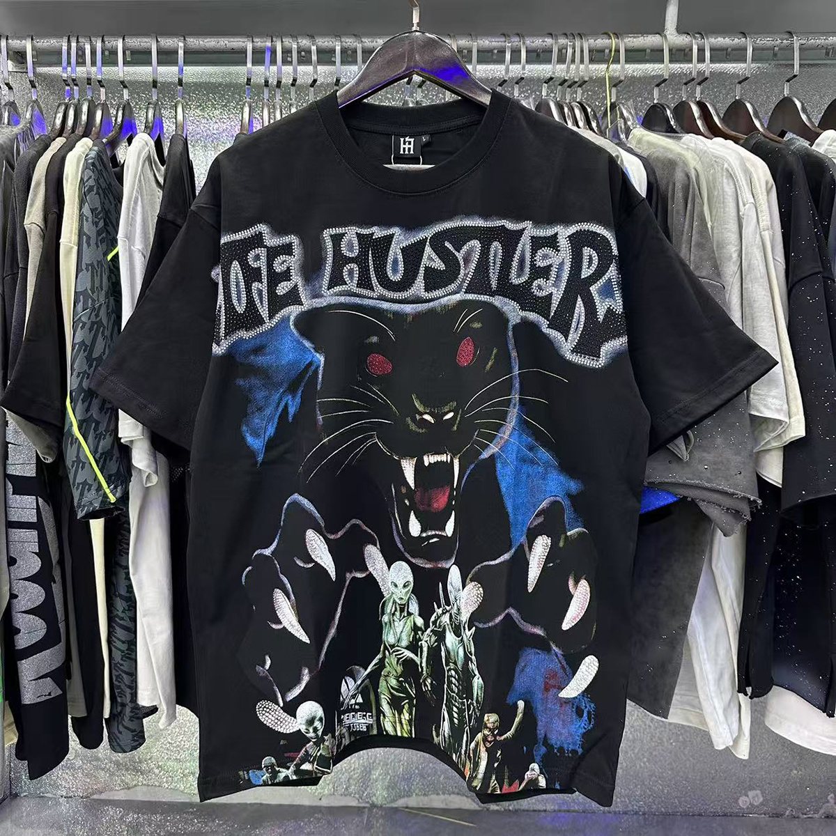 Life Hustlere Rhinestone Panther Graphic T-Shirt