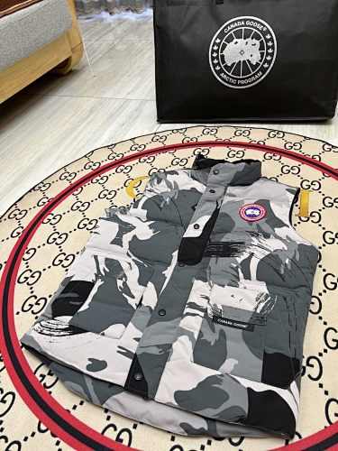 Canada Goose Grey Camo Quilted Puffer Vest with Stand Collar